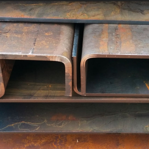 Стальной гнутый х/к швеллер 100х40х3 14г2аф в наличии в Омске